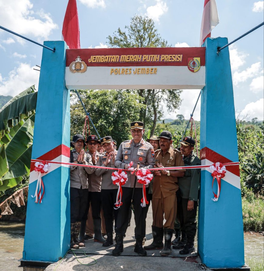 Kapolres Jember Resmikan Jembatan untuk Dukung Mobilitas