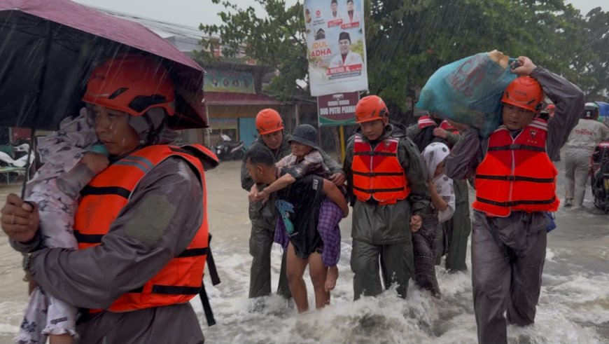 Respons Cepat Polri Percepat Evakuasi Korban Banjir